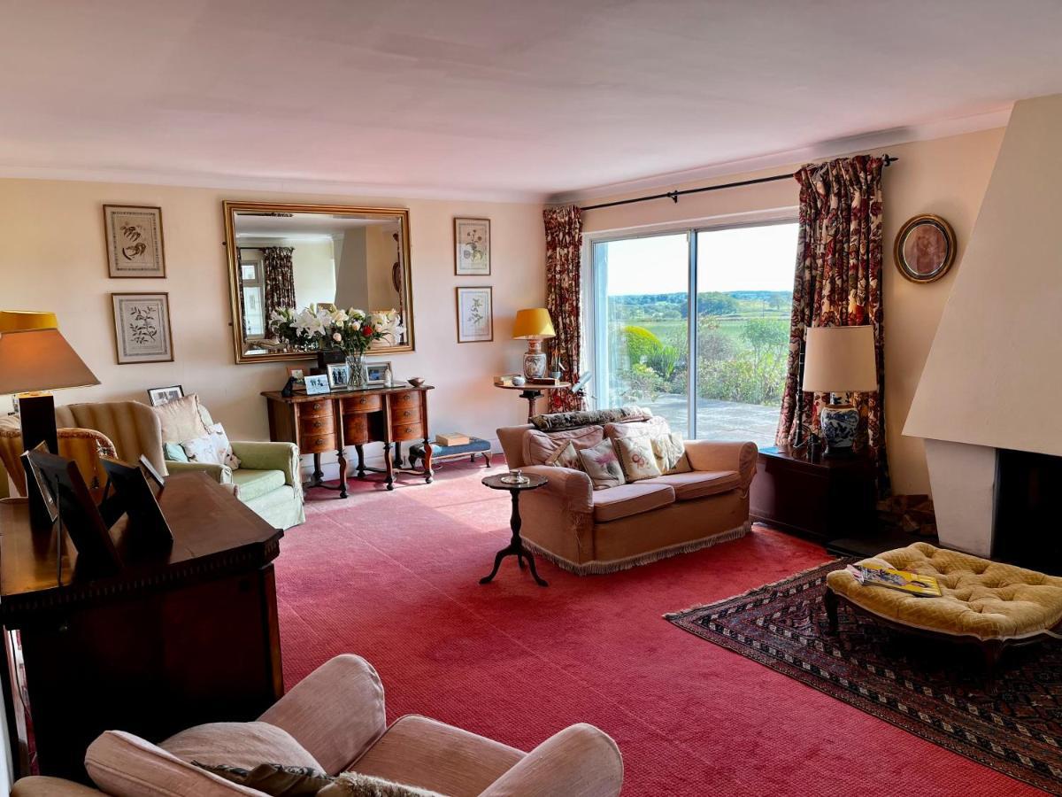 Bed and Breakfast Whitehouse Uplawmoor Exterior foto